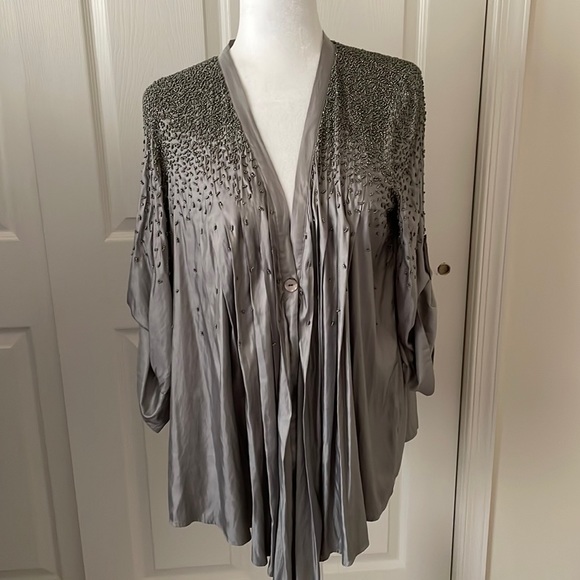 Elizabeth and James Beaded Silver/Gray Blouse - Picture 2 of 12
